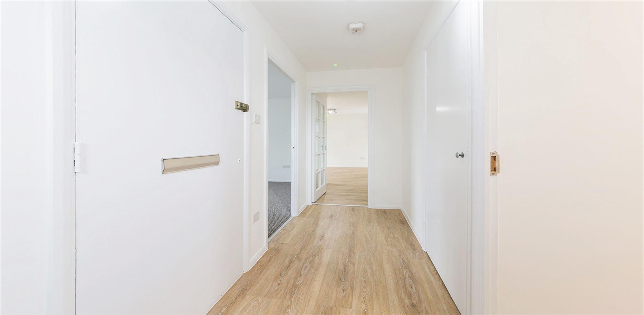 			1 Bedroom, 1 bath, 1 reception Flat			 Harrow Road, KENSAL GREEN